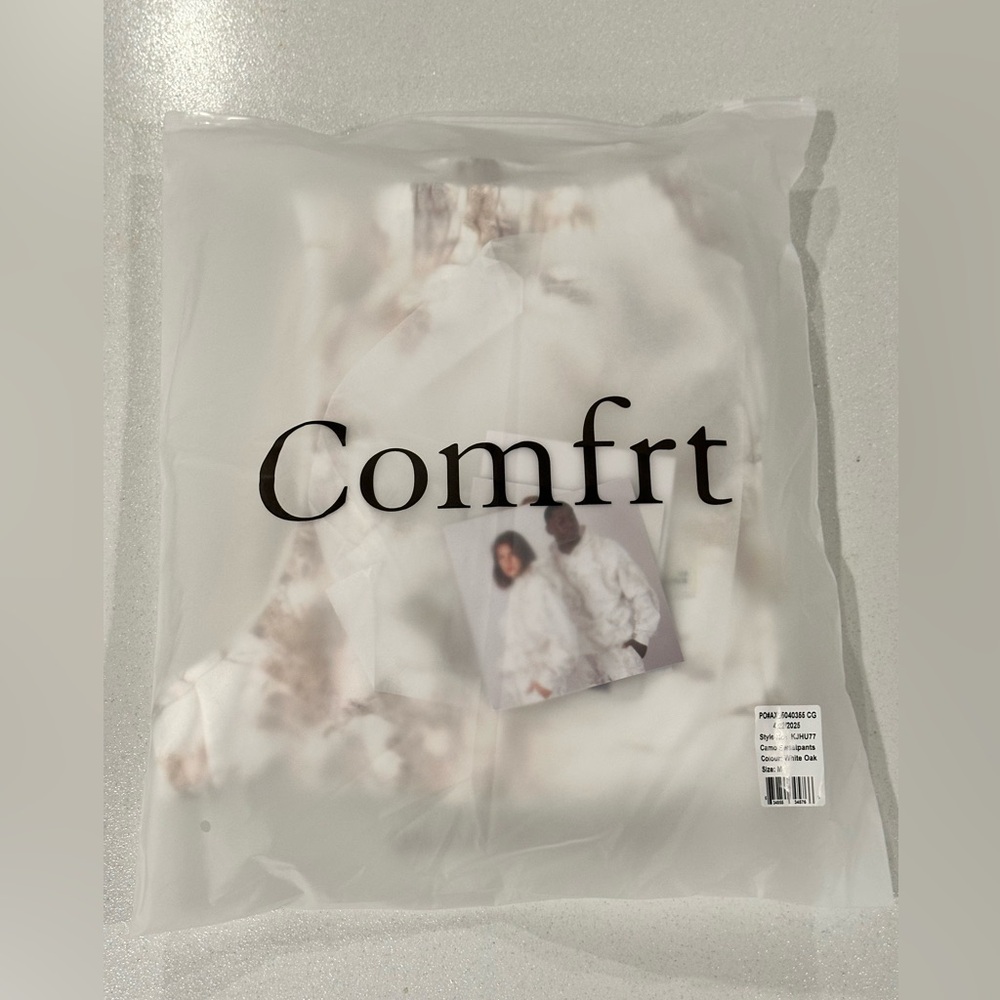 Comfrt Camo Sweatpants in the "White Oak" Camouflage Colorway, Size Medium